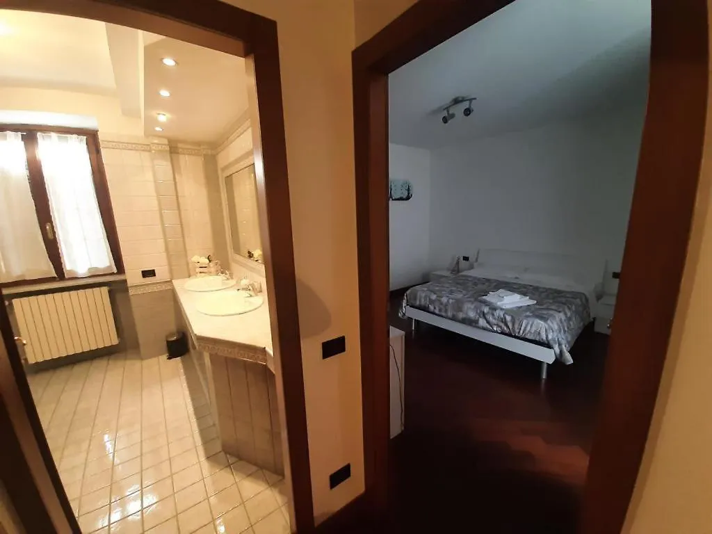 Couette-café Il Caravaggio Guest House Grassobbio Italie